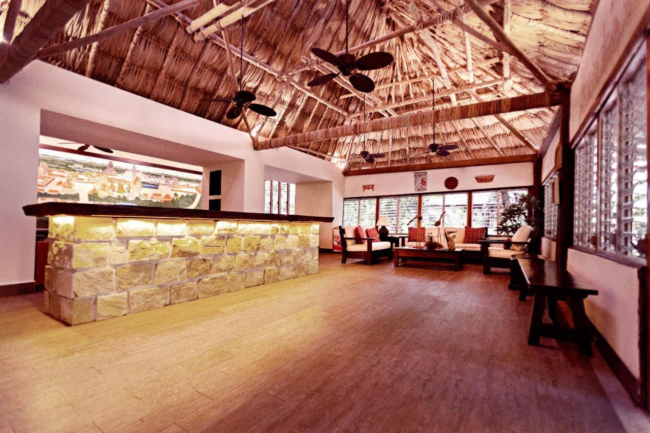 Jungle Lodge Tikal Hostal Екстер'єр фото